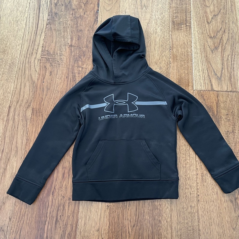 Under Armour boys hooded sweatshirt